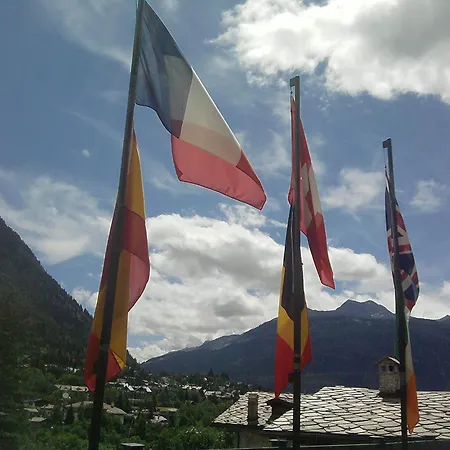 Hotel Ottoz Meuble Courmayeur