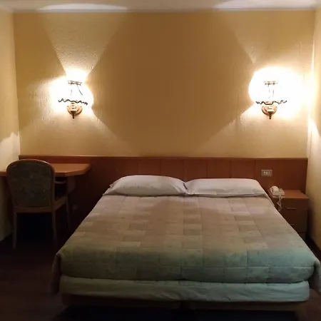 Hotel Ottoz Meublé Courmayeur