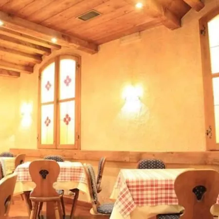 Ottoz Meublé 3* Courmayeur