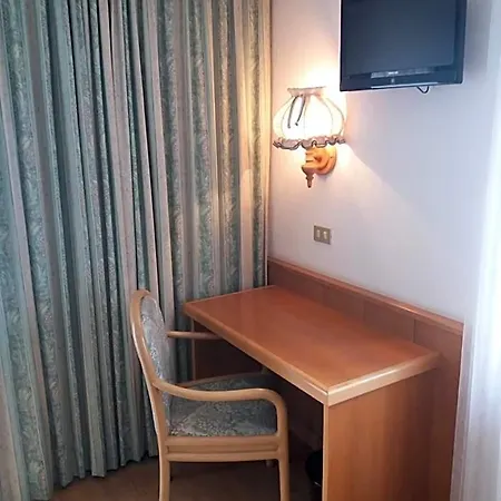 Ottoz Meuble 3* Courmayeur