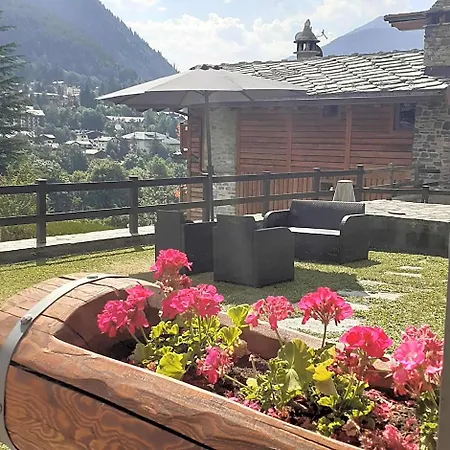 Ottoz Meuble 3* Courmayeur
