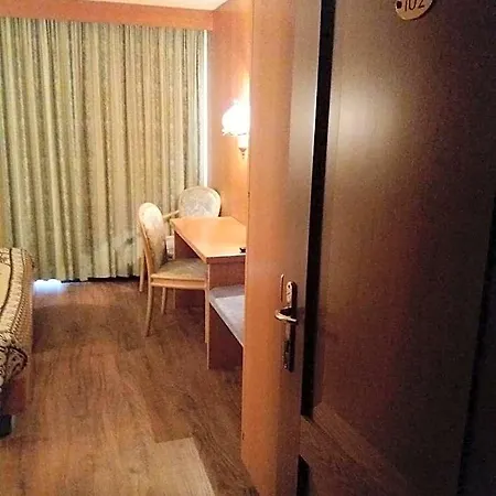Hotel Ottoz Meuble 3*
