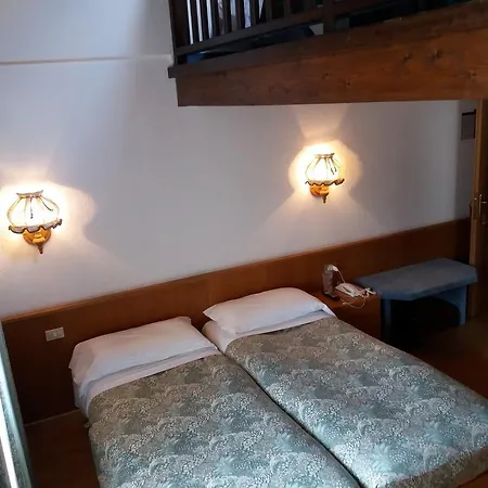 Hotel Ottoz Meuble 3*