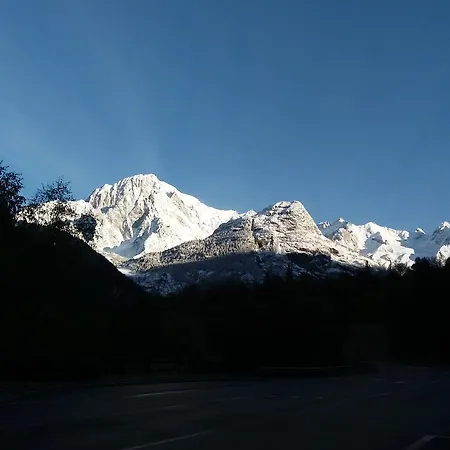 Hotell Ottoz Meuble 3*