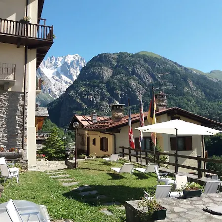 Ottoz Meublé Hotel 3*