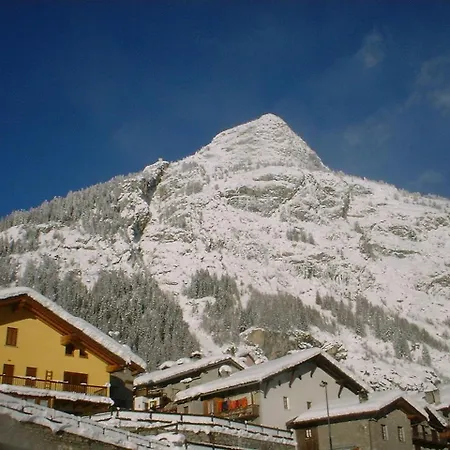 Ottoz Meublé Courmayeur