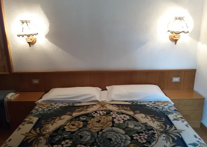 ホテル オテル オットス ムーブレ