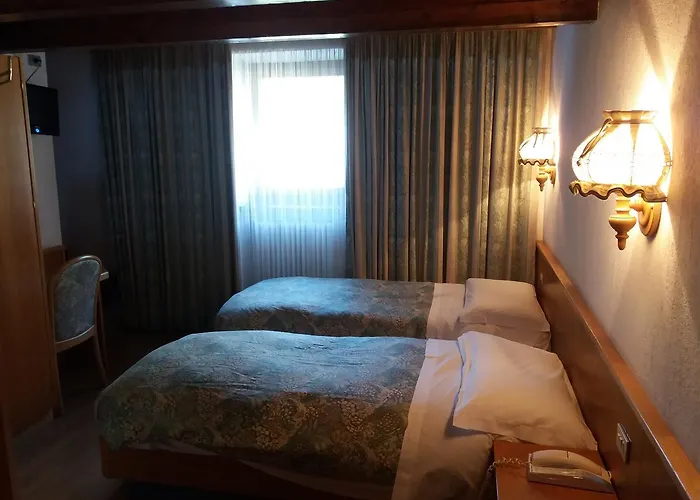 Ottoz Meuble 3* Courmayeur